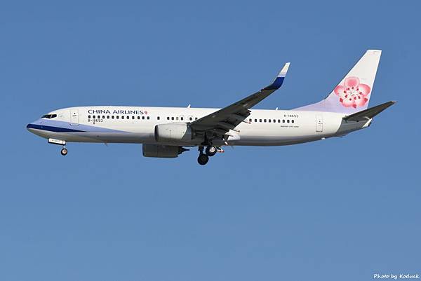 China Airlines B737-8Q8(WL)(B-18653)@RCTP_1_20190806.JPG