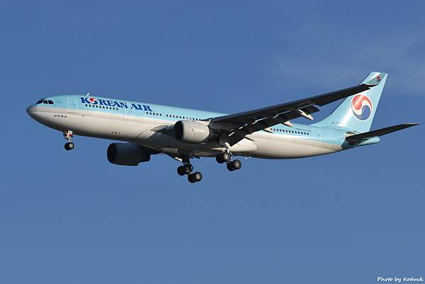 Korean Air Lines A330-223(HL7552)@RCTP_1_20190806.JPG
