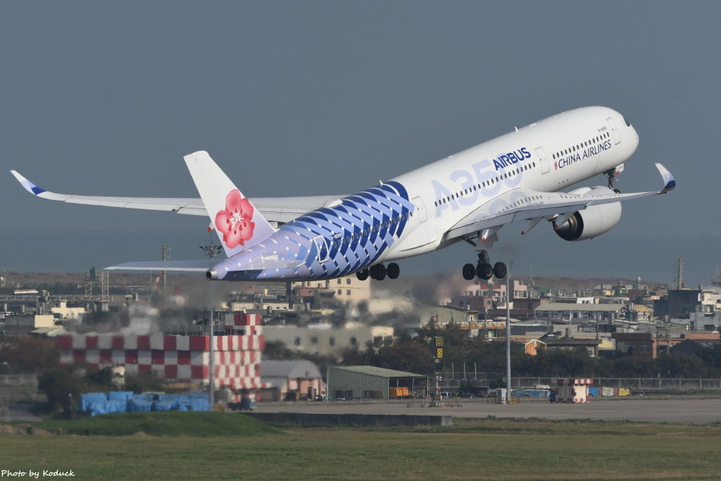 China Airlines Airbus A350-941(B-18918)@RCTP_2_20200103.JPG China Airlines Airbus A350-941(B-18918)@RCTP_2_20200103.JPG