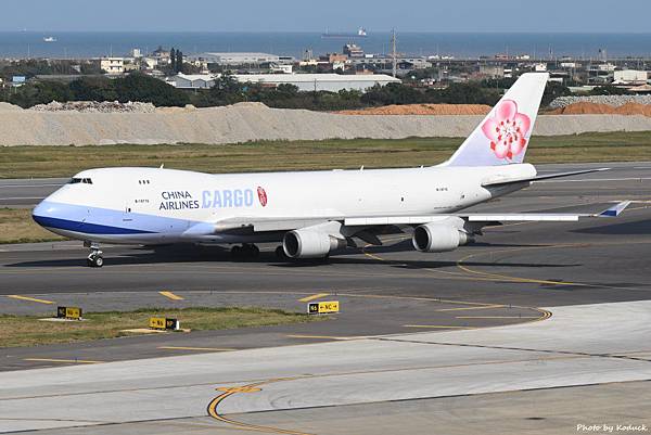 China Airlines Boeing 747-409F(B-18718)@RCTP_1_20200102.JPG