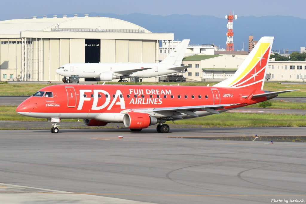 FDA - Fuji Dream Airlines(JA01FJ) Embraer ERJ-170STD@RJNA_2_20190604.JPG