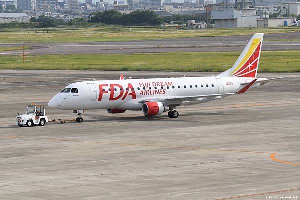 FDA - Fuji Dream Airlines(JA12FJ) Embraer ERJ-175STD@RJNA_1_20190604.JPG