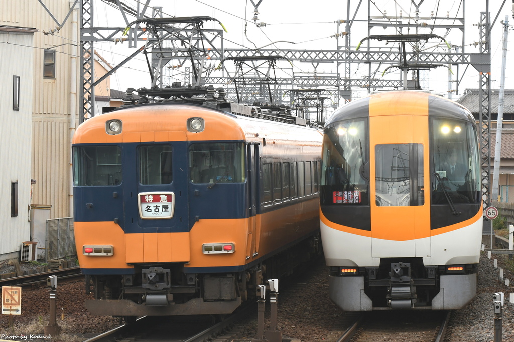 近鐵12200系與22600系特急@近鐵富田_1_20171123.JPG