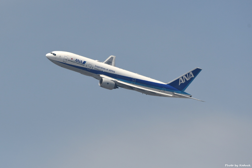 ANA B777-281(ER)(JA716A)@ITM_1_20190601.JPG