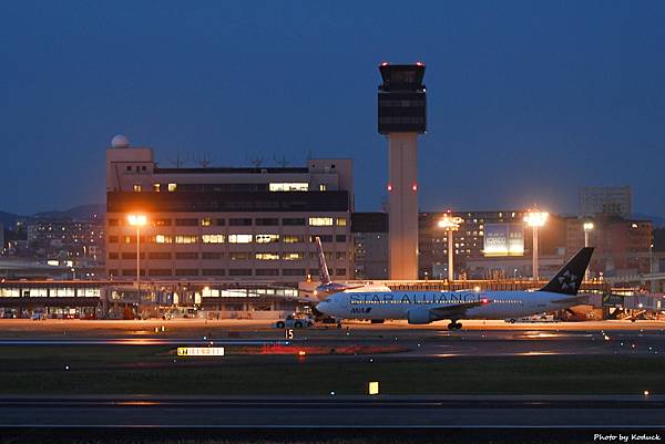 ANA B767-381(ER)(JA614A)@ITM_3_20190601.JPG