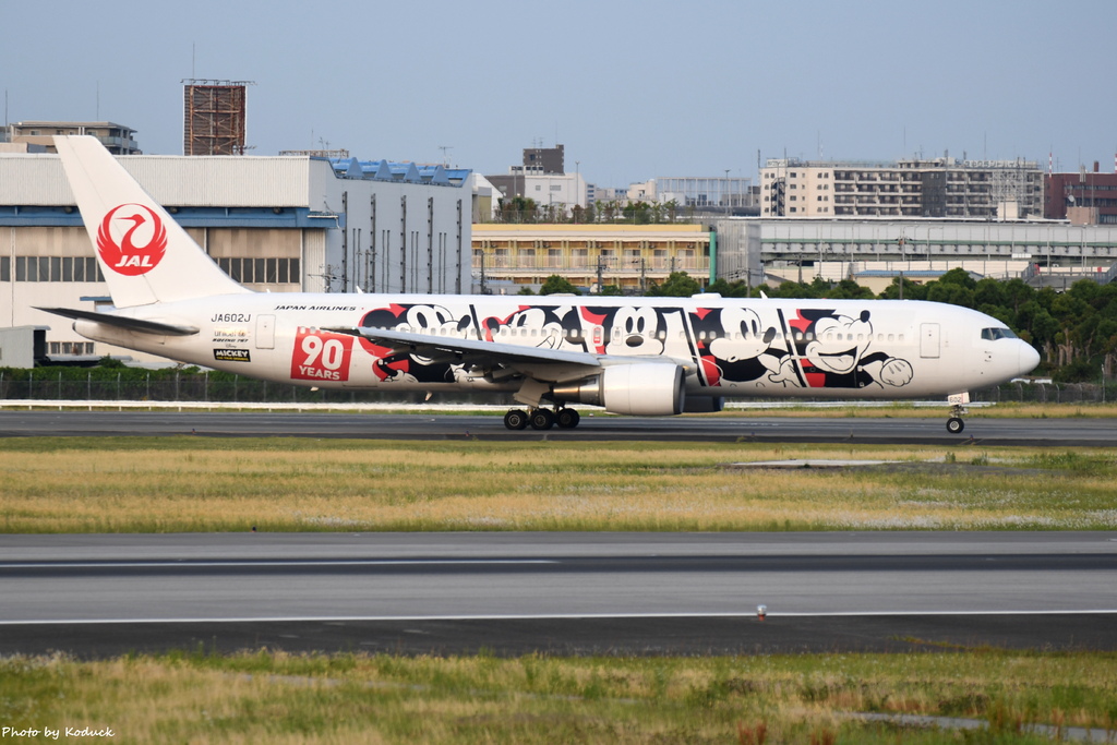 JAL B767-346(ER)(JA602J)@ITM_5_20190601.JPG