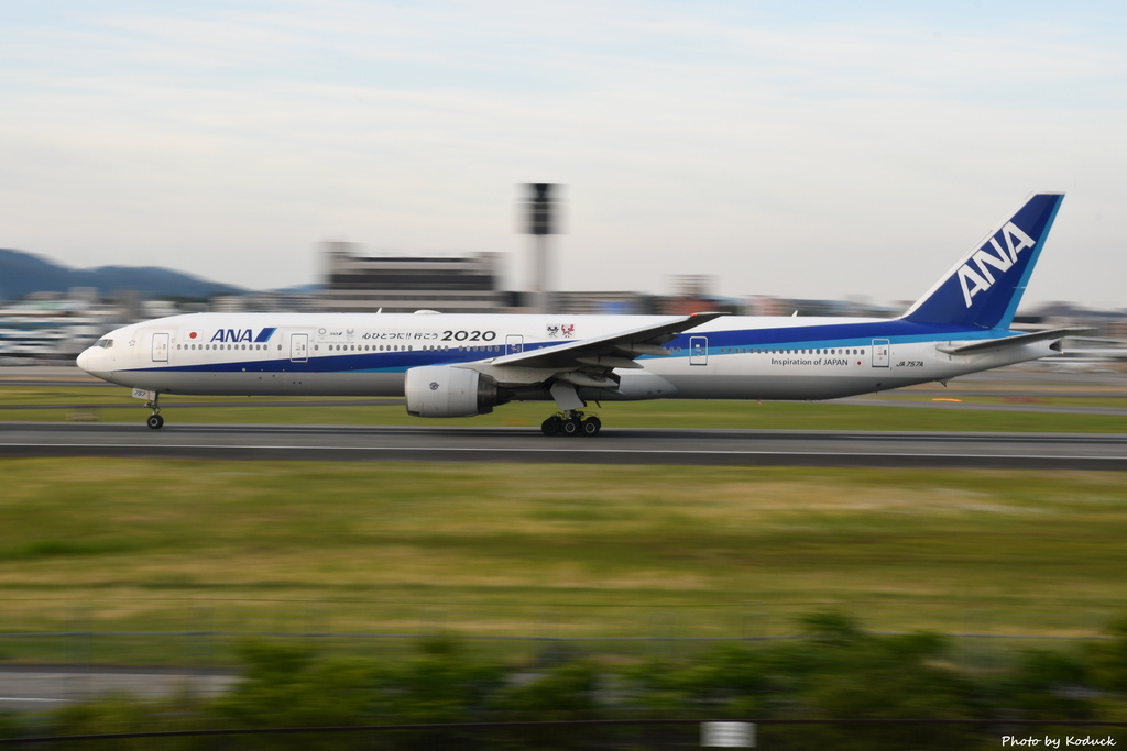 ANA B777-381(JA757A)@ITM_2_20190601.JPG