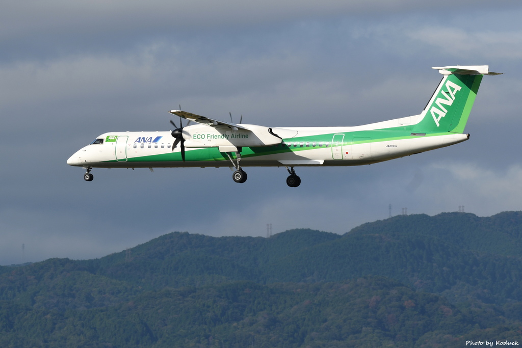 ANA Bombardier DHC-8-402Q Dash 8(JA856A)@ITM_3_20160827.JPG