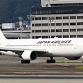 JAL B767-346(ER)(JA612J)@ITM_1_20160827.JPG