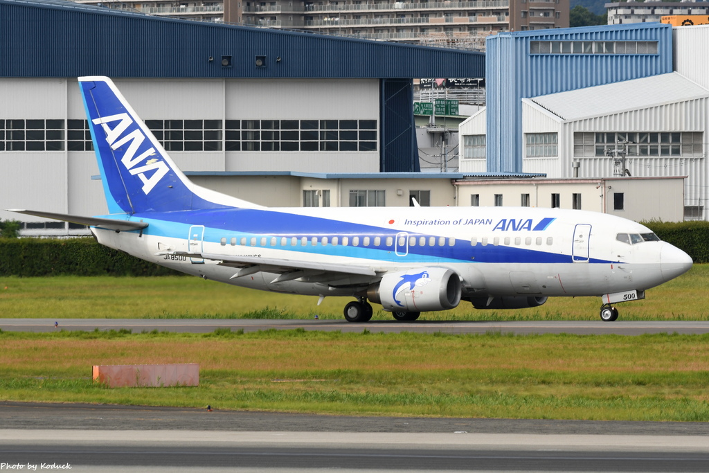 ANA Wings B737-54K(JA8500)@ITM_1_20160827.JPG