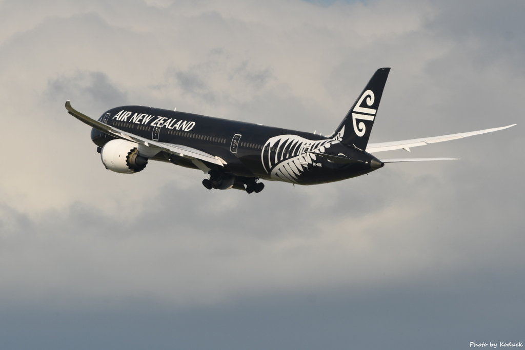 Air New Zealand B787-9 Dreamliner(ZK-NZE)@RCTP_1_20210705.JPG