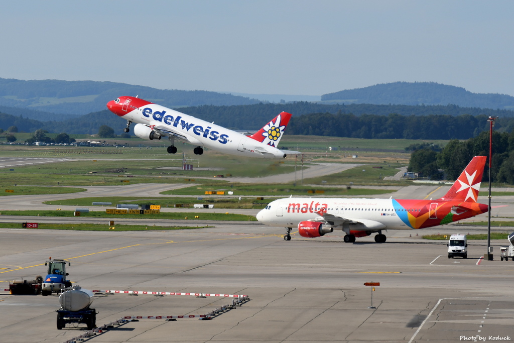 Edelweiss Air A320-214(HB-IJU)@Zurich_1_20190818.JPG Edelweiss Air A320-214(HB-IJU)@Zurich_1_20190818.JPG