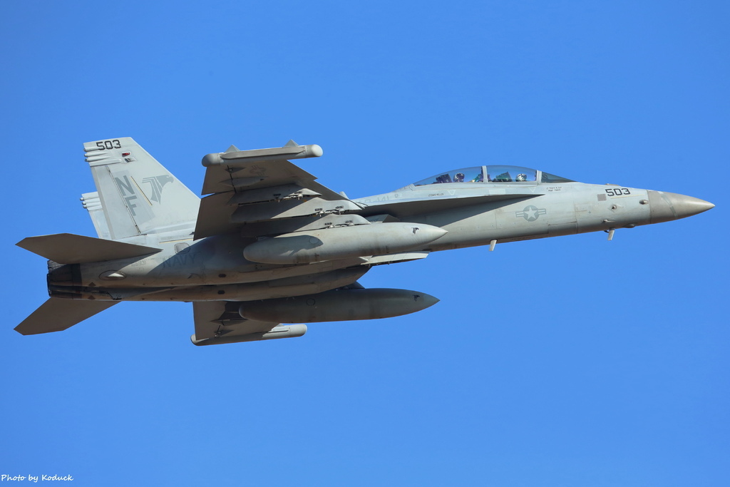 U.S. Navy VAQ-141 EA-18G Growler(503)@Atsugi_1(1)_20160220.jpg