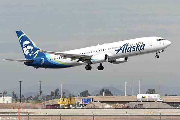 Alaska Airlines B737-990(WL)(N317AS)@PHX_1_20180322.JPG