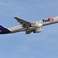 FedEx B757-2B7(SF)(N975FD)@PHX_2_20180321.JPG