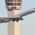 American Eagle Bombardier CRJ-900LR(N954LR)@PHX_1_20180321.JPG