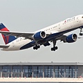 Delta Air Lines B757-232(N6716C)@PHX_1_20180321.JPG