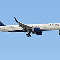 Delta Air Lines B757-232(WL)(N696DL)@PHX_1_20180319.JPG