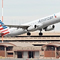 American Airlines A321-231(N575UW)@PHX_1_20180322.JPG