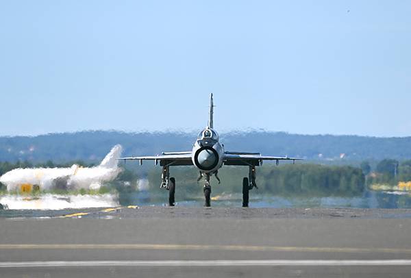 Croatia AirForce MiG-21bisD(118)@ZAG_3_20230728.JPG