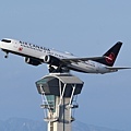 Air Canada B737-8 MAX(C-FSES)@LAX_1_20221017.JPG