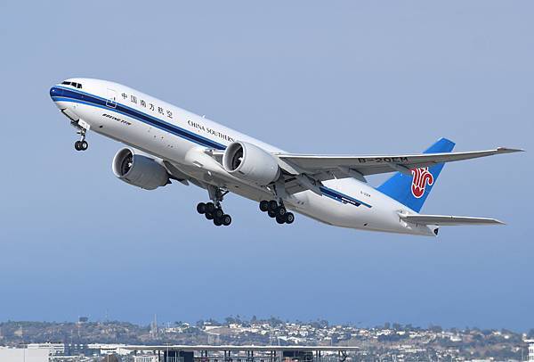 China Southern Airlines B777-F(B-20EM)@LAX_1_20221017.JPG