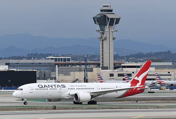 Qantas B787-9 Dreamliner(VH-ZNB)@LAX_1_20221017.JPG