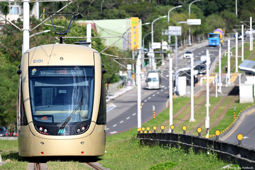 安坑輕軌2101號車@K3K2站間_1_20230218.JPG