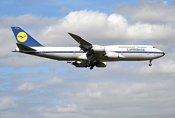 Lufthansa B747-830(D-ABYT)@FRA_2_20230914.JPG