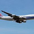 China Airlines Cargo B747-409F(B-18715)@TIA_1(2)_20100809.jpg