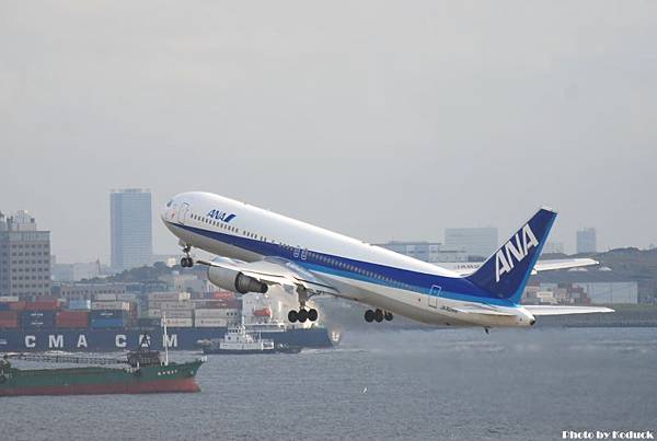 ANA B767-381(JA8289)@Haneda_1(2)_20100914.jpg