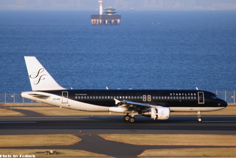 Starflyer A320-214(JA04MC)@Haneda_1(2)_20100910.jpg