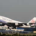 China Airlines B747-400(N168CL)@TIA_2(2)_20100608.jpg