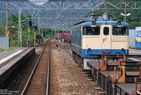 EF65-1120牽引工程列車@熊山站內_1(2)_20080926.jpg