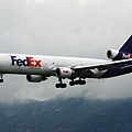 FedEx MD-11F(N592FE)@VVVH_1(2)_20100625.jpg