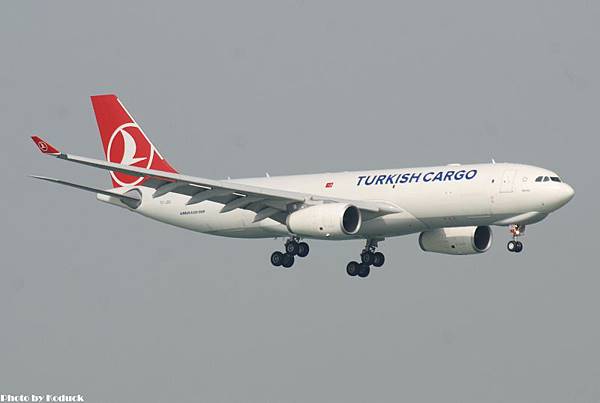 Turkish Airlines Cargo A330-243F(TC-JDO)@VHHH_1(2)_20101210.jpg