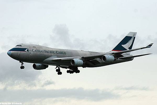 Cathay Pacific Cargo B747-467F(B-HUL)@VVVH_1(2)_20100625.jpg