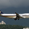 Singapore Airlines Cargo B747-412F(9V-SFJ)@VVVH_1(2)_20100625.jpg