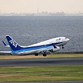 ANA B737-781(JA18AN)@Haneda_1(2)_20100914.jpg