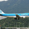 KLM Cargo (Martinair Cargo) B747-406F(PH-CKD)@VVVH_1(2)_20100625.jpg