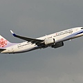 China Airlines B737-809(B-18617)@TIA_1(2)_20100730.jpg