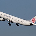 China Airlines A330-300(B-18301)@TIA_1(2)_20100608.jpg