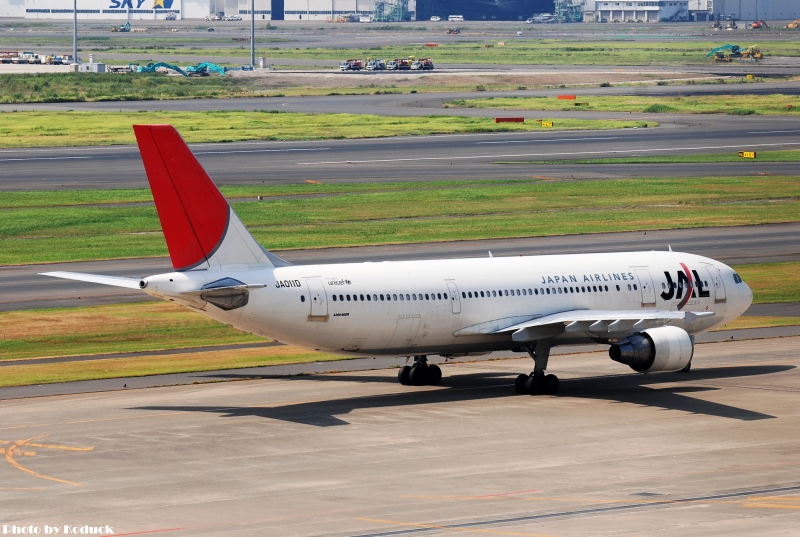 JAL A300B4-622R(JA011D)@Haneda_1(2)_20100911.jpg