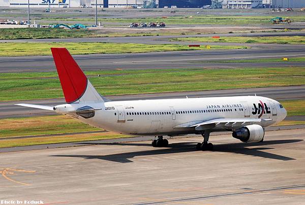 JAL A300B4-622R(JA011D)@Haneda_1(2)_20100911.jpg