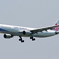 China Airlines A330-300(B-18302)@TIA_1(2)_20100608.jpg
