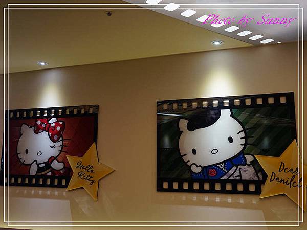 Hello kitty Red Carpet美式餐廳２３.jpg