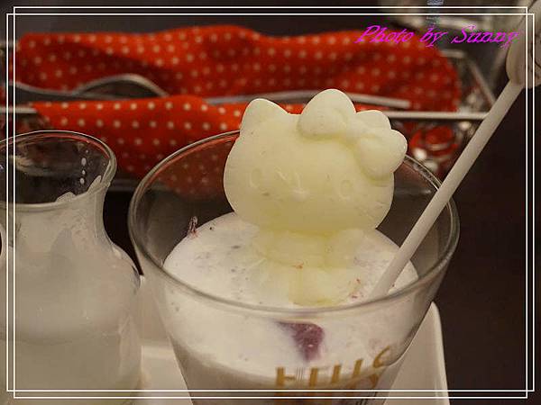 Hello kitty Red Carpet美式餐廳36.jpg Hello kitty Red Carpet美式餐廳36.jpg