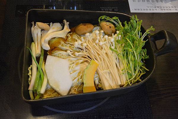 DSC_3611_nEO_IMG DSC_3611_nEO_IMG