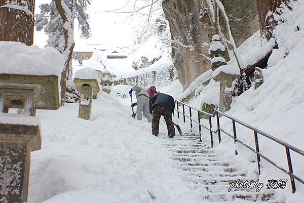 山寺雪