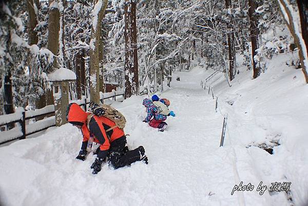 山寺雪